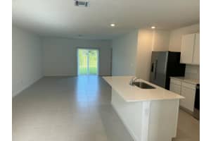 664 Carlyle Way, Fort Pierce, FL 34947 - MLS#R11112996