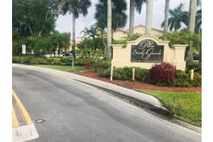 1477 Lake Crystal Drive G, West Palm Beach, FL 33411 - MLS#R11113011