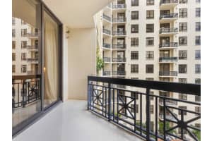 701 S Olive Avenue 908, West Palm Beach, FL 33401 - MLS#R11113020