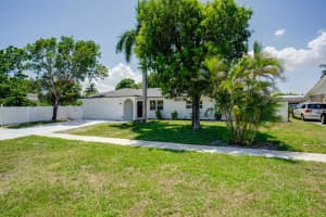 598 Coral Way, Delray Beach, FL 33445 - MLS#R11113024