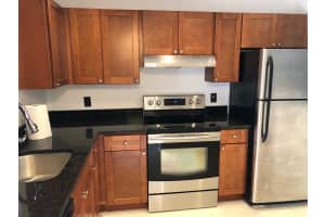 21911 Lake Forest Circle 204, Boca Raton, FL 33433 - MLS#R11113038