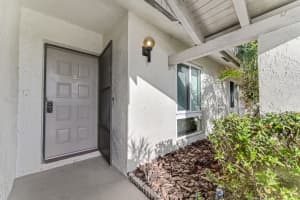 708 Lago Road, Delray Beach, FL 33445 - MLS#R11113046