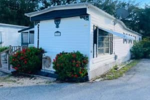 33 E Easy Street E, Hypoluxo, FL 33462 - MLS#R11113052