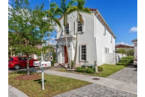 17088 Sw 90th Way, Miami