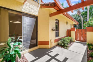 5335 10th Fairway Drive 3, Delray Beach, FL 33484 - MLS#R11113069