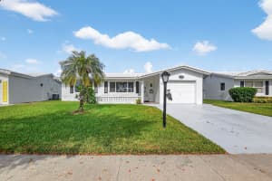 513 SW 18th Street, Boynton Beach, FL 33426 Sold 10/21/25