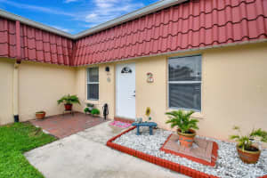 860 Worcester Lane, Lake Worth, FL 33467 Sold 08/20/25