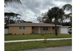544 Evergreen Drive, Lake Park