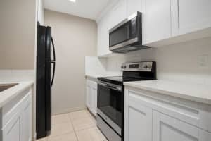 516 Meadows Circle, Boynton Beach, FL 33436 - MLS#R11113108