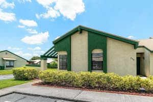 762 SW Claudia Avenue, Port Saint Lucie, FL 34953 - MLS#R11113152