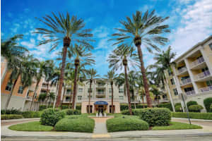804 E Windward Way 103, Lantana
