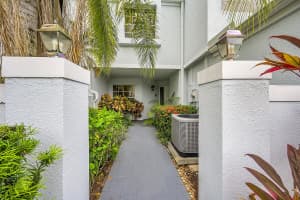 17094 Boca Club Boulevard 4, Boca Raton, FL 33487 - MLS#R11113219