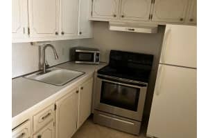 100 Ventnor E, Deerfield Beach, FL 33442 - MLS#R11113227