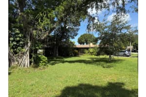 1001 Tortugas Avenue, Fort Pierce, FL 34982 - MLS#R11113247