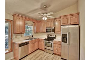 915 Marigold Lane, Vero Beach, FL 32963 - MLS#R11113266