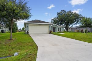 4526 SW Uleta Street, Port Saint Lucie, FL 34953 - MLS#R11113278