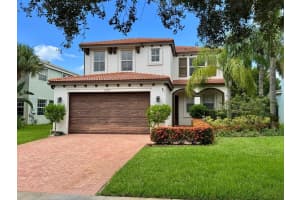 2737 Pienza Circle, Royal Palm Beach