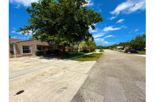 10103 Mikado Lane, Royal Palm Beach, FL 33411 Sold 10/02/25