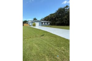 371 SW Lakehurst Drive, Port Saint Lucie, FL 34983 - MLS#R11113317