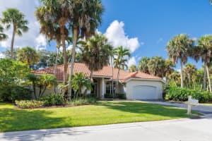 8120 SE Windjammer Way, Hobe Sound, FL 33455 Sold 10/17/25