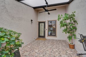96 Mayfair Lane, Boynton Beach, FL 33426 - MLS#R11113365