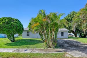 324 W 5th Terrace, Pahokee, FL 33476 Sold 10/07/25