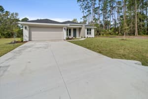 16 Lytton Lane, Palm Coast, FL 32137 - MLS#R11113469