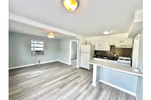 101 S C Street 2, Lake Worth Beach, FL 33460 - MLS#R11113475