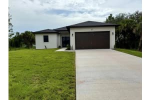 811 Thompson Avenue, Lehigh Acres, FL 33972 Sold 11/07/25