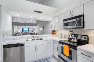 401 Ocean Bluffs Boulevard 503, Jupiter, FL 33477 - MLS#R11113550