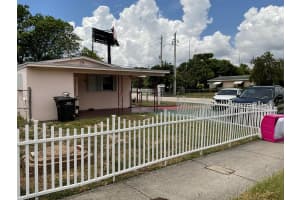 2100 Mercer Avenue, West Palm Beach, FL 33401 - MLS#R11113551