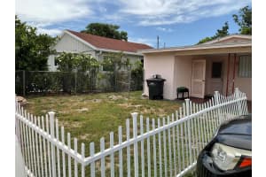 2100 Mercer Avenue, West Palm Beach, FL 33401 - MLS#R11113551
