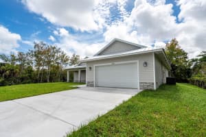 2401 River Branch Drive, Fort Pierce, FL 34981 - MLS#R11113557