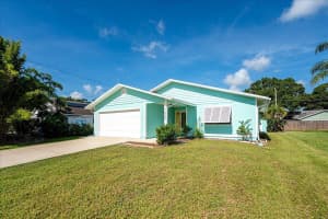 1228 28th Avenue, Vero Beach, FL 32960 - MLS#R11113560