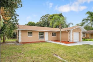 380 SE Crosspoint Drive, Port Saint Lucie, FL 34983 Sold 12/22/25
