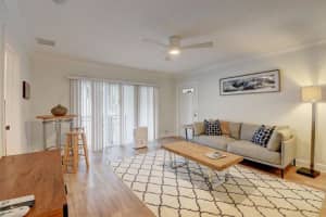 49 SE 7th Avenue 4, Delray Beach, FL 33445 - MLS#R11113724