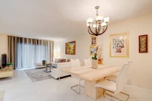 4350 Hillcrest Drive 214, Hollywood, FL 33021 - MLS#R11113730