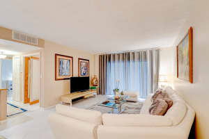 4350 Hillcrest Drive 214, Hollywood, FL 33021 - MLS#R11113730