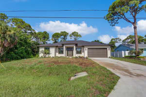 6005 Seagrape Drive, Fort Pierce, FL 34982 - MLS#R11113761