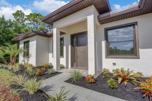 6005 Seagrape Drive, Fort Pierce, FL 34982 - MLS#R11113761