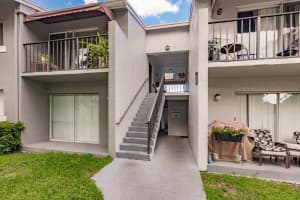1140 Lake Victoria J Drive J, West Palm Beach, FL 33411 - MLS#R11113765