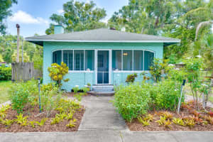 1954 42nd Avenue, Vero Beach, FL 32960 - MLS#R11113802