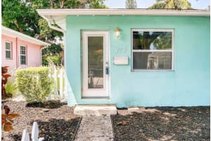 714 8th Avenue N, Lake Worth Beach, FL 33460 - MLS#R11113816