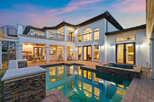 136 Lighthouse Drive, Jupiter Inlet Colony, FL 33469 Sold 11/17/25