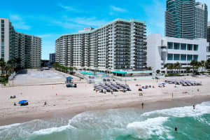 3725 S Ocean Drive 411, Hollywood