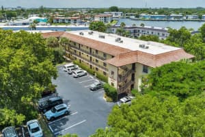 327 Southwind Drive 206, North Palm Beach