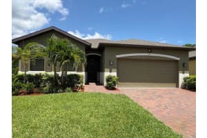 571 SE Old Country Road, Palm Bay, FL 32909 Sold 01/06/26