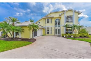 710 SE Essex Drive, Port Saint Lucie, FL 34984 - MLS#R11114036