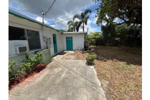 2320 Lark Lane, West Palm Beach, FL 33409 Sold 09/05/25