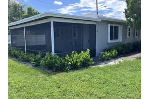 26 Wisconsin Street 6, Palm Springs, FL 33461 - MLS#R11114104